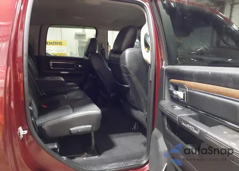 2018 Ram 2500 Laramie 4X4 6'4 Box из США, поврежденный, VIN 3C6UR5NJ4JG102654